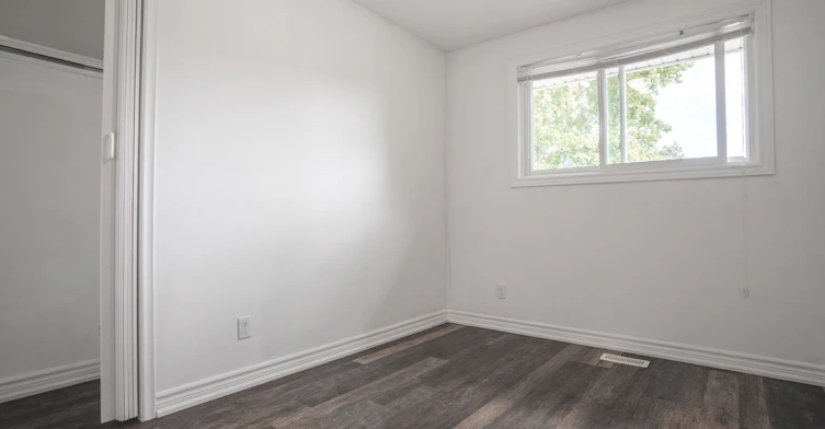 Upper-695 Glen Forrest Boulevard, Waterloo, ON, N2L 4K7 - 11