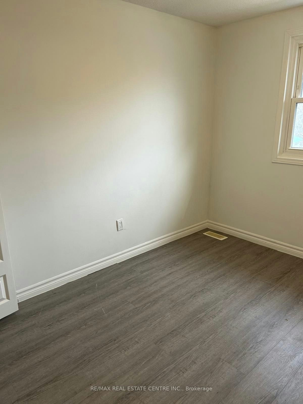 3-420 Pioneer Drive, Kitchener, ON, N2P 1H6 - 11