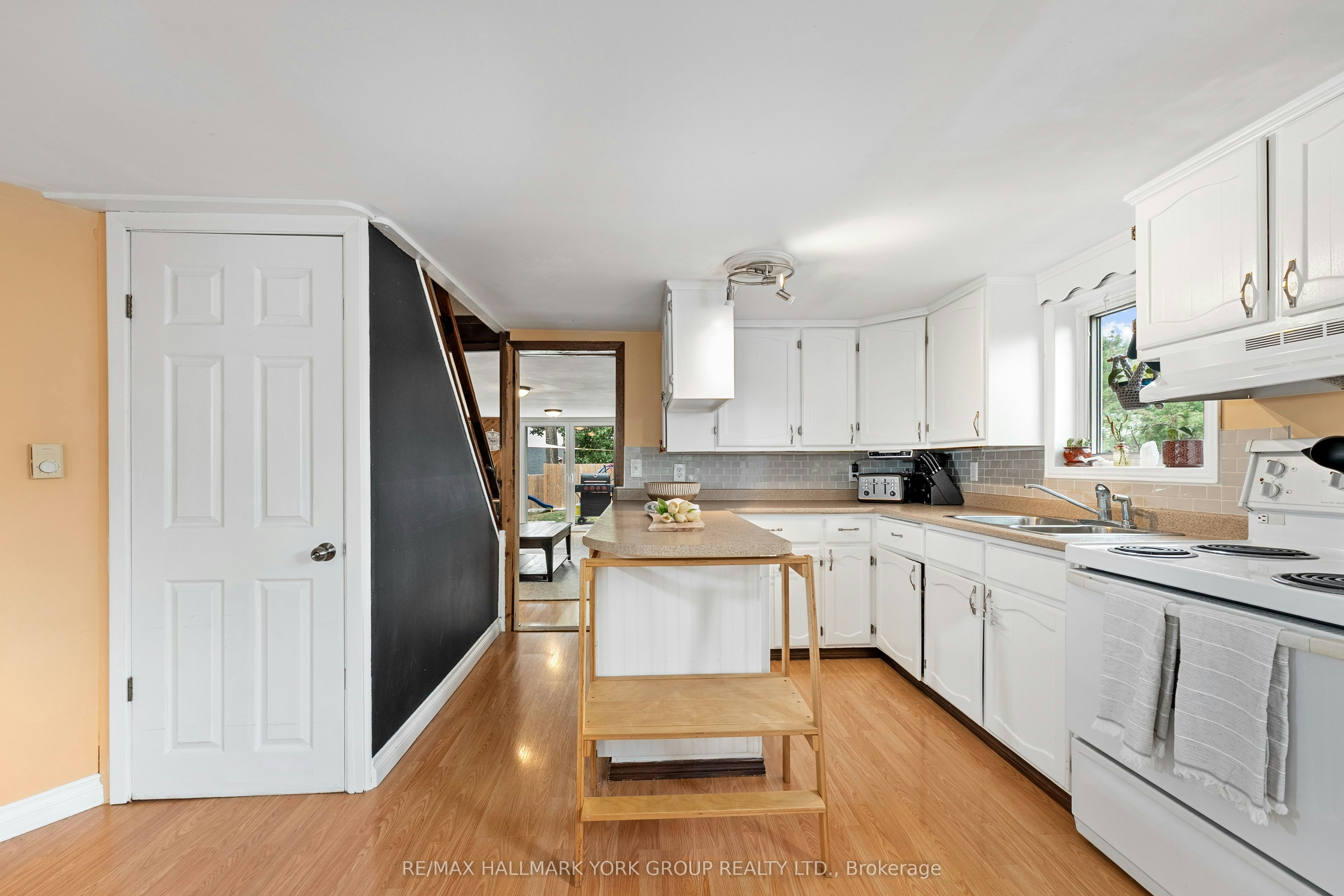 6 Mitchellview Road, Kawartha Lakes, ON, K0M 2B0 - 8