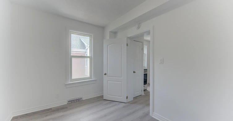 10-14-20 Brubacher Street, Kitchener, ON, N2H 2V9 - 16