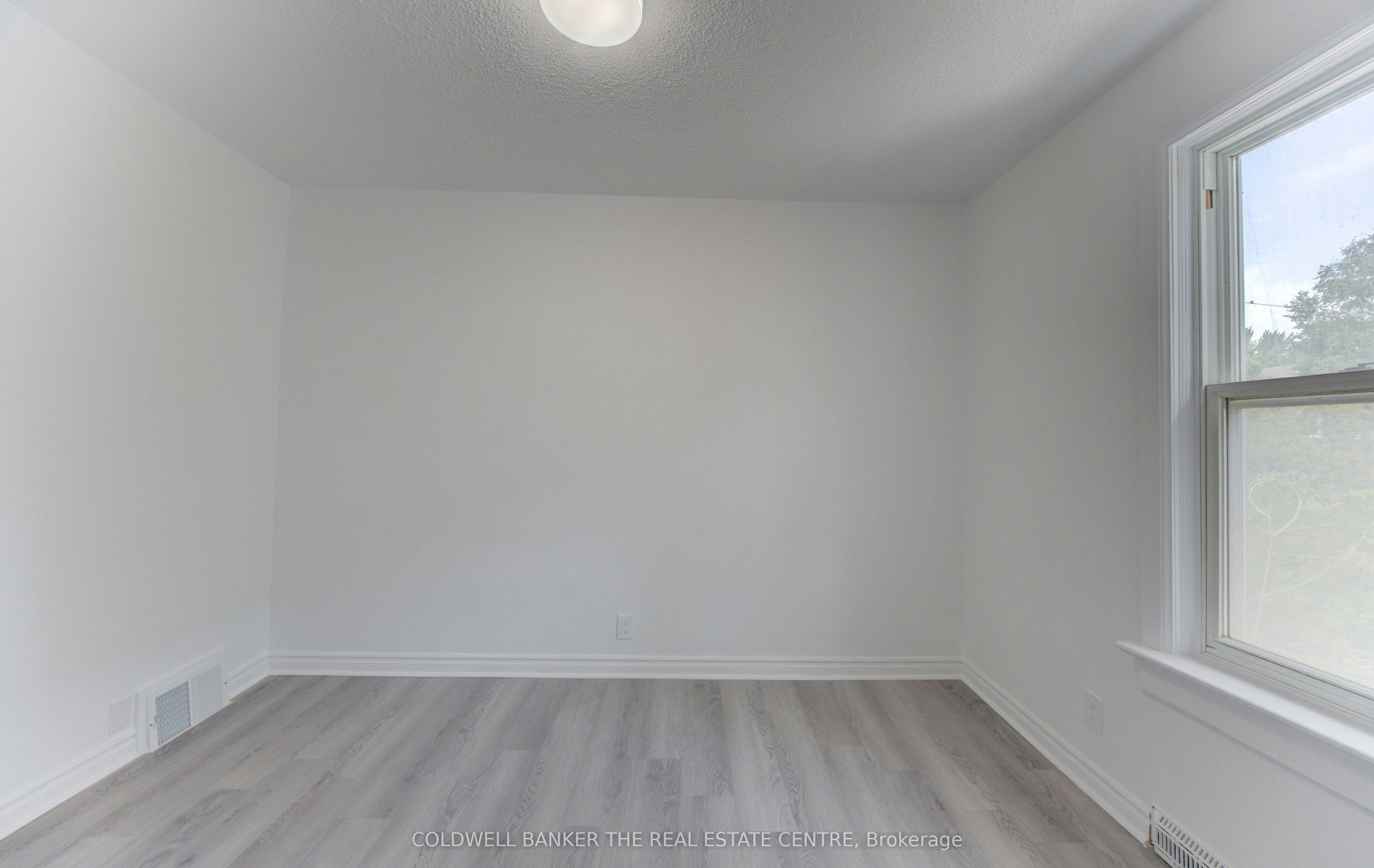 10-14-20 Brubacher Street, Kitchener, ON, N2H 2V9 - 14