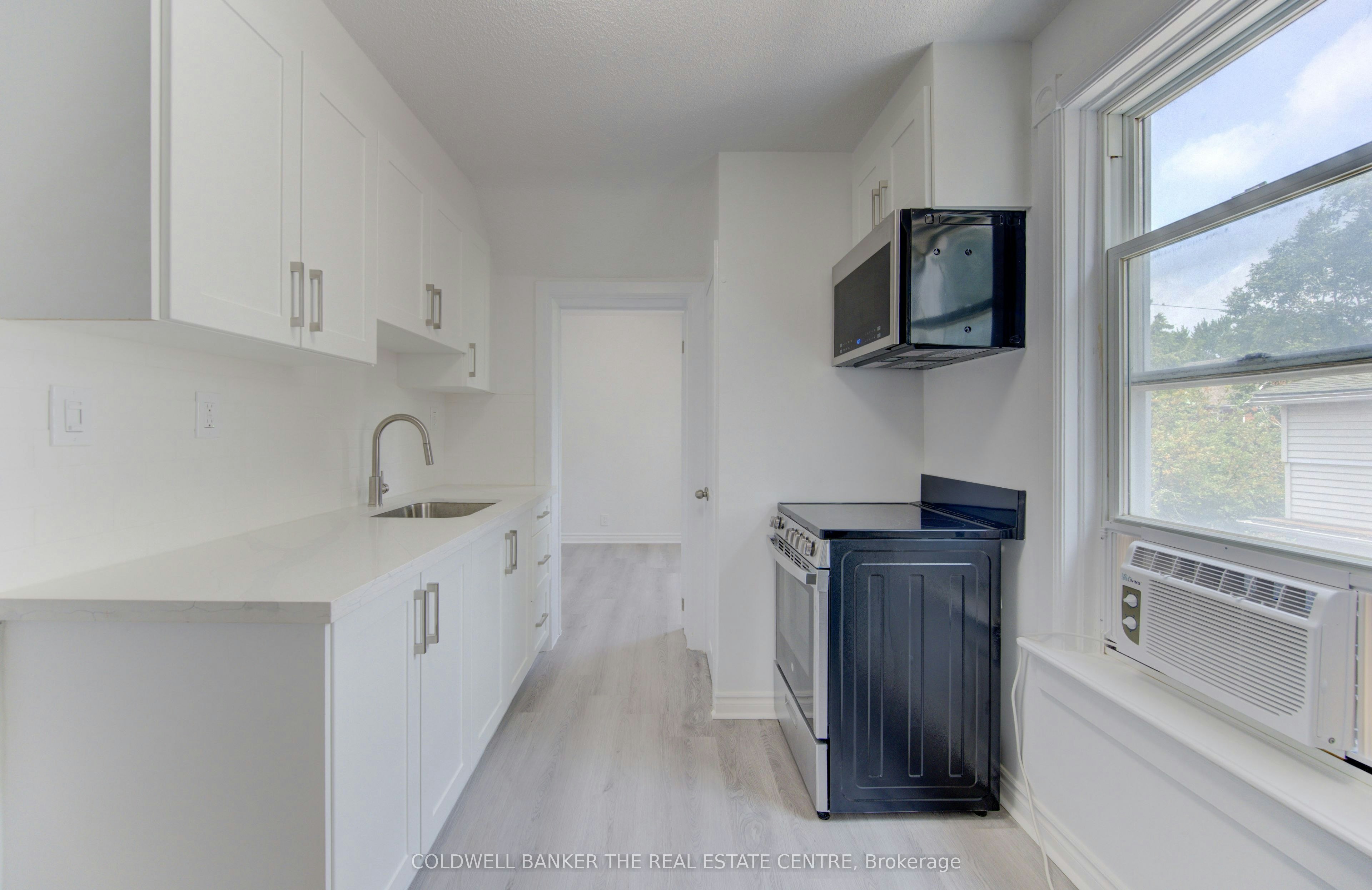 10-14-20 Brubacher Street, Kitchener, ON, N2H 2V9 - 8