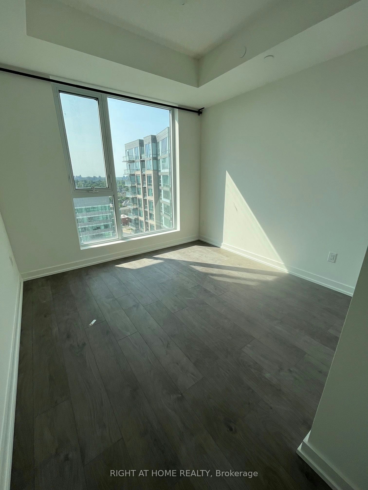 1501-55 Duke Street W, Kitchener, ON, N2H 0C9