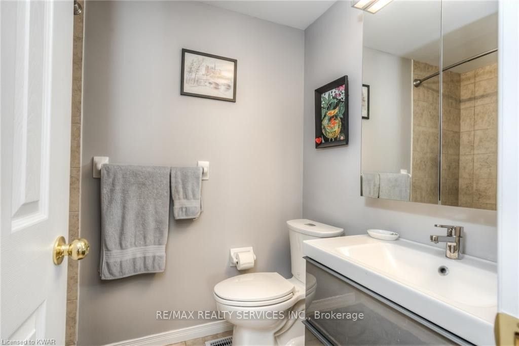 317 Briarmeadow Drive, Kitchener, ON, N2A 4L1 - 12