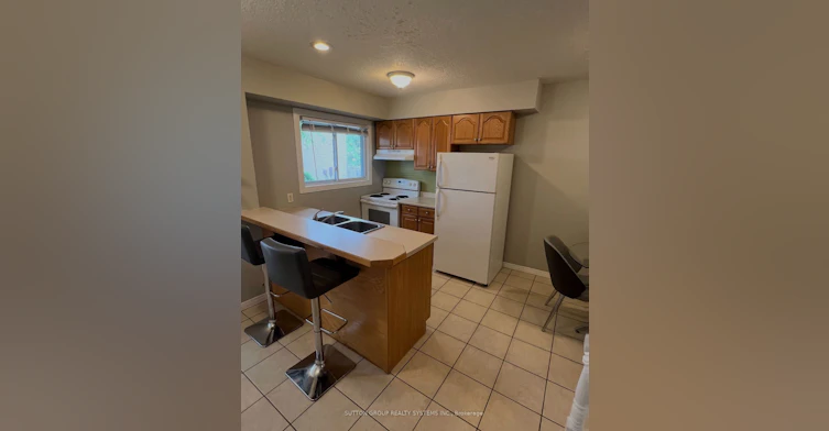 19-211 Veronica Drive, Kitchener, ON, N2A 2R8 - 2
