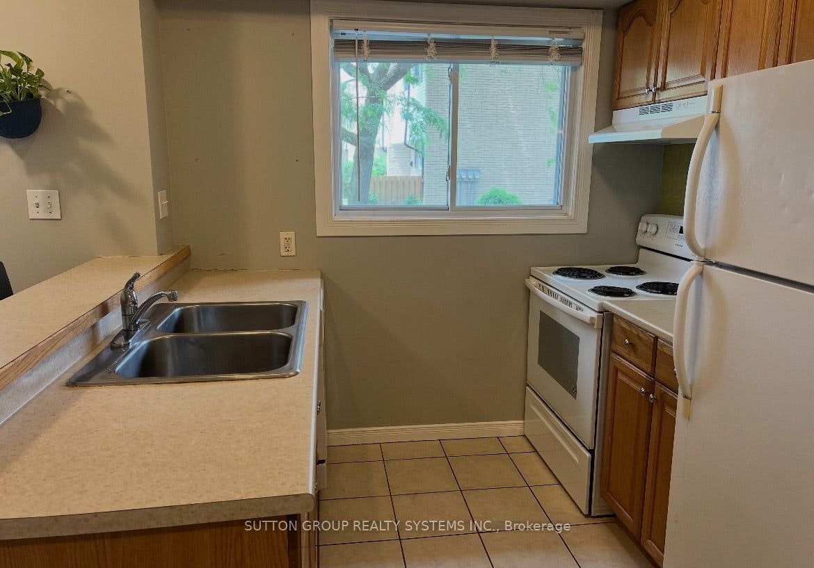 19-211 Veronica Drive, Kitchener, ON, N2A 2R8 - 8