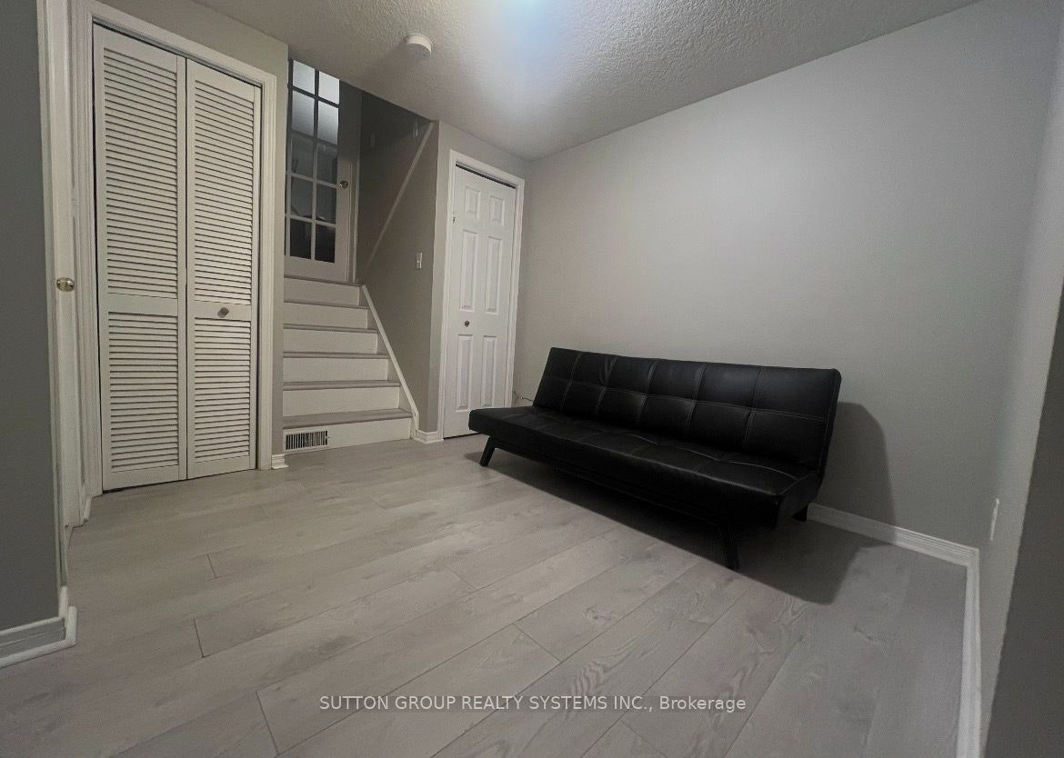 19-211 Veronica Drive, Kitchener, ON, N2A 2R8 - 17