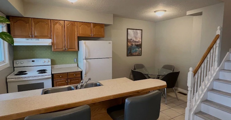 19-211 Veronica Drive, Kitchener, ON, N2A 2R8 - 3