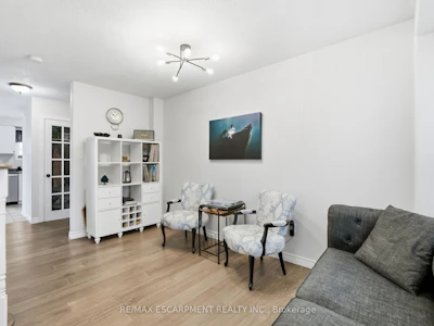 141 Cleghorn Drive - 5