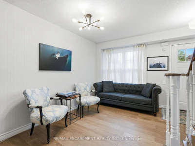 141 Cleghorn Drive - 4