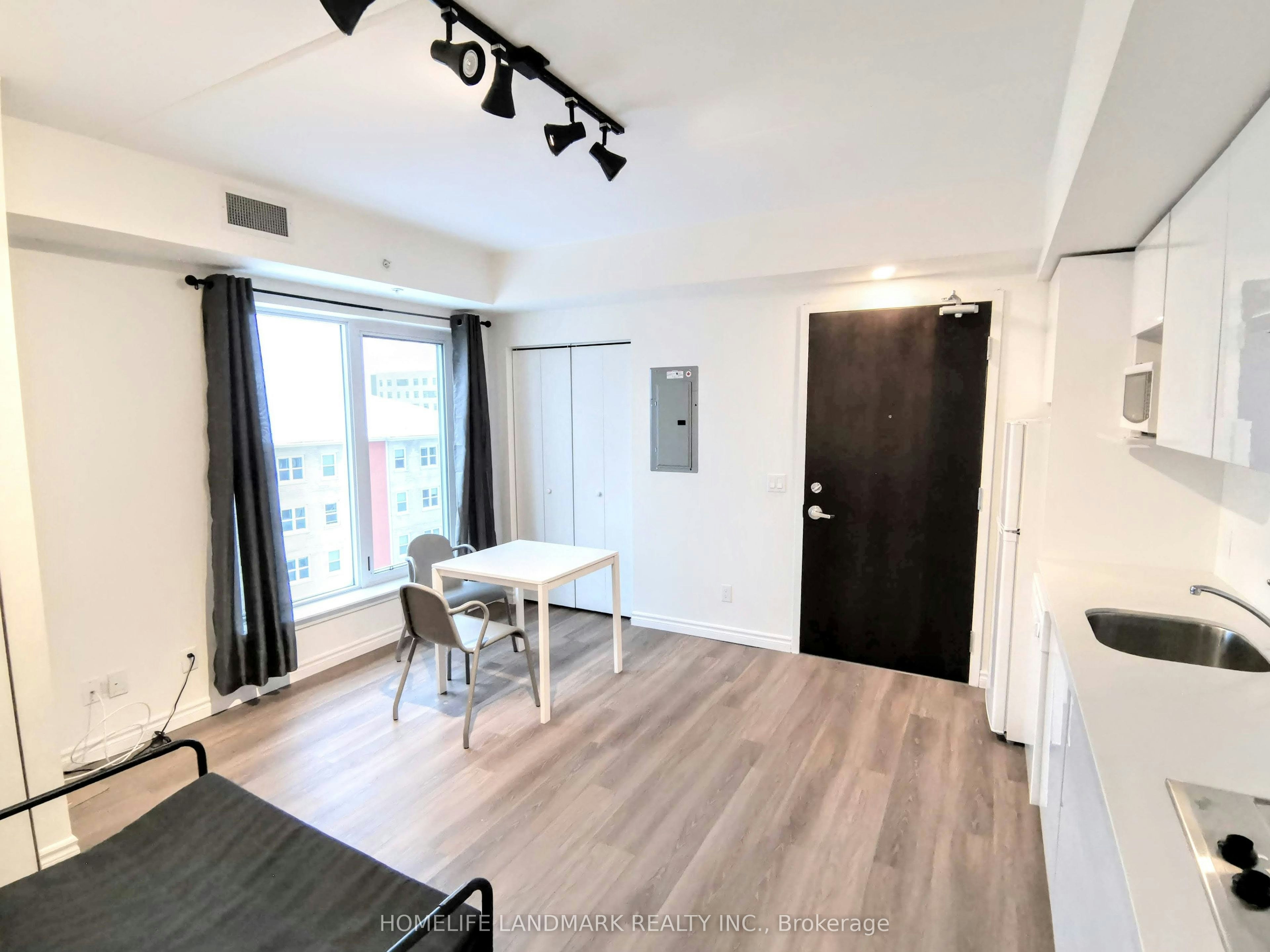 711-268 Lester Street, Waterloo, ON, N2L 0J7 - 2