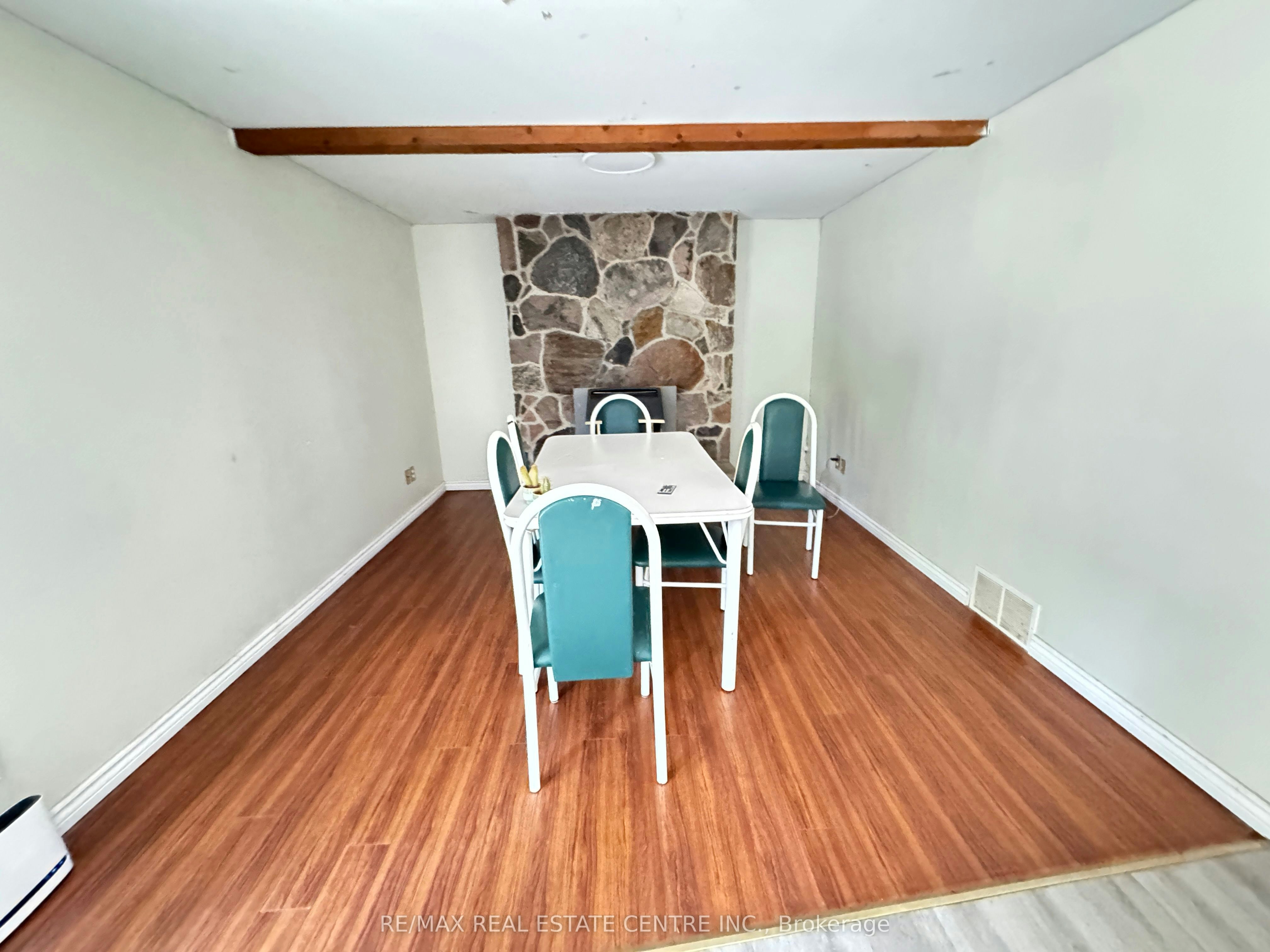 129 Kortright Road W, Guelph, ON, N1G 3N9 - 4