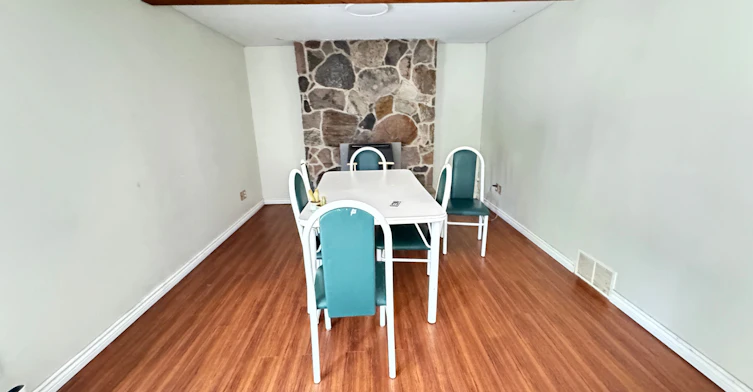129 Kortright Road W, Guelph, ON, N1G 3N9 - 4
