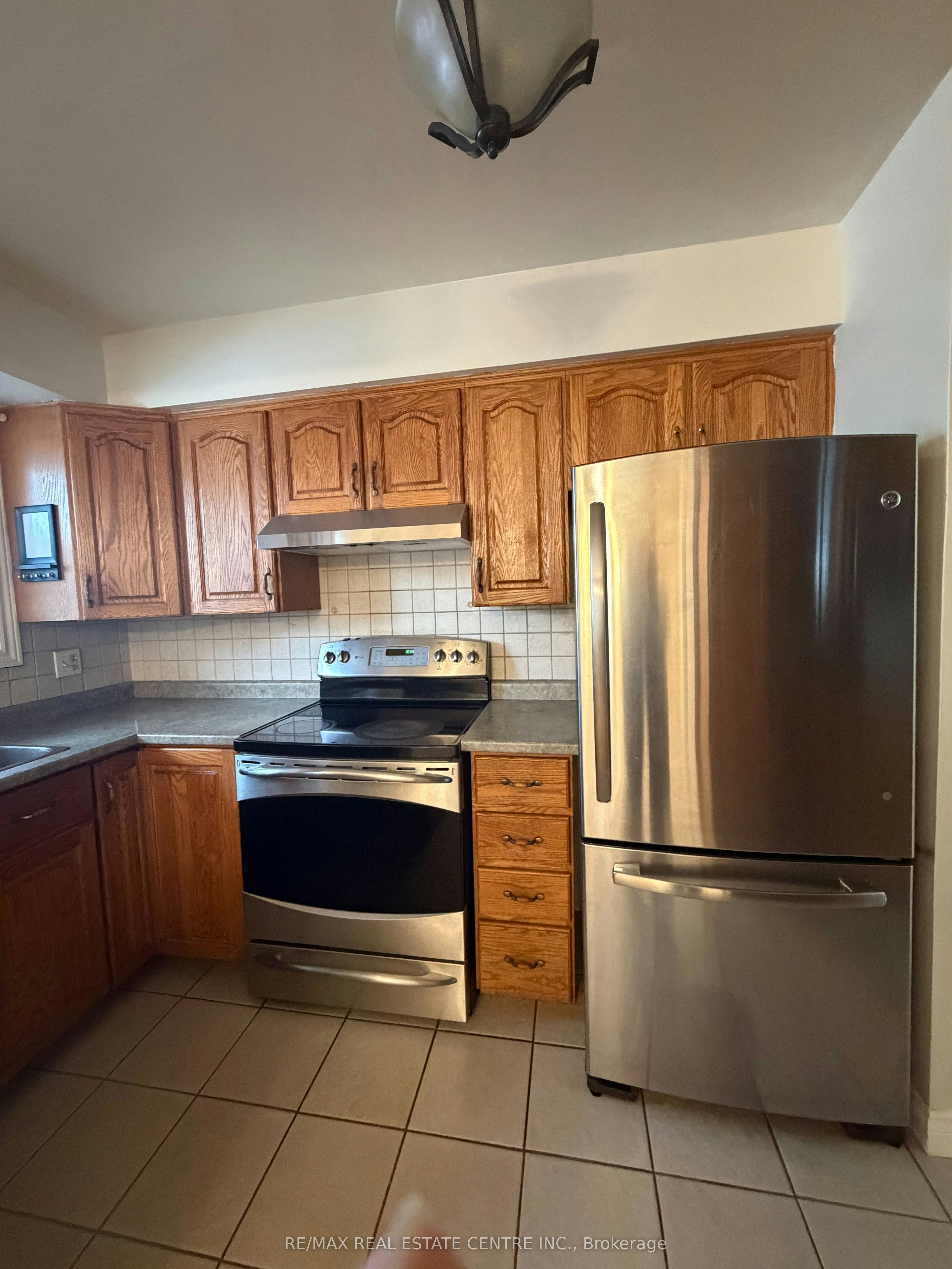 10 Miami Drive, Hamilton, ON, L9C 2K3 - 37