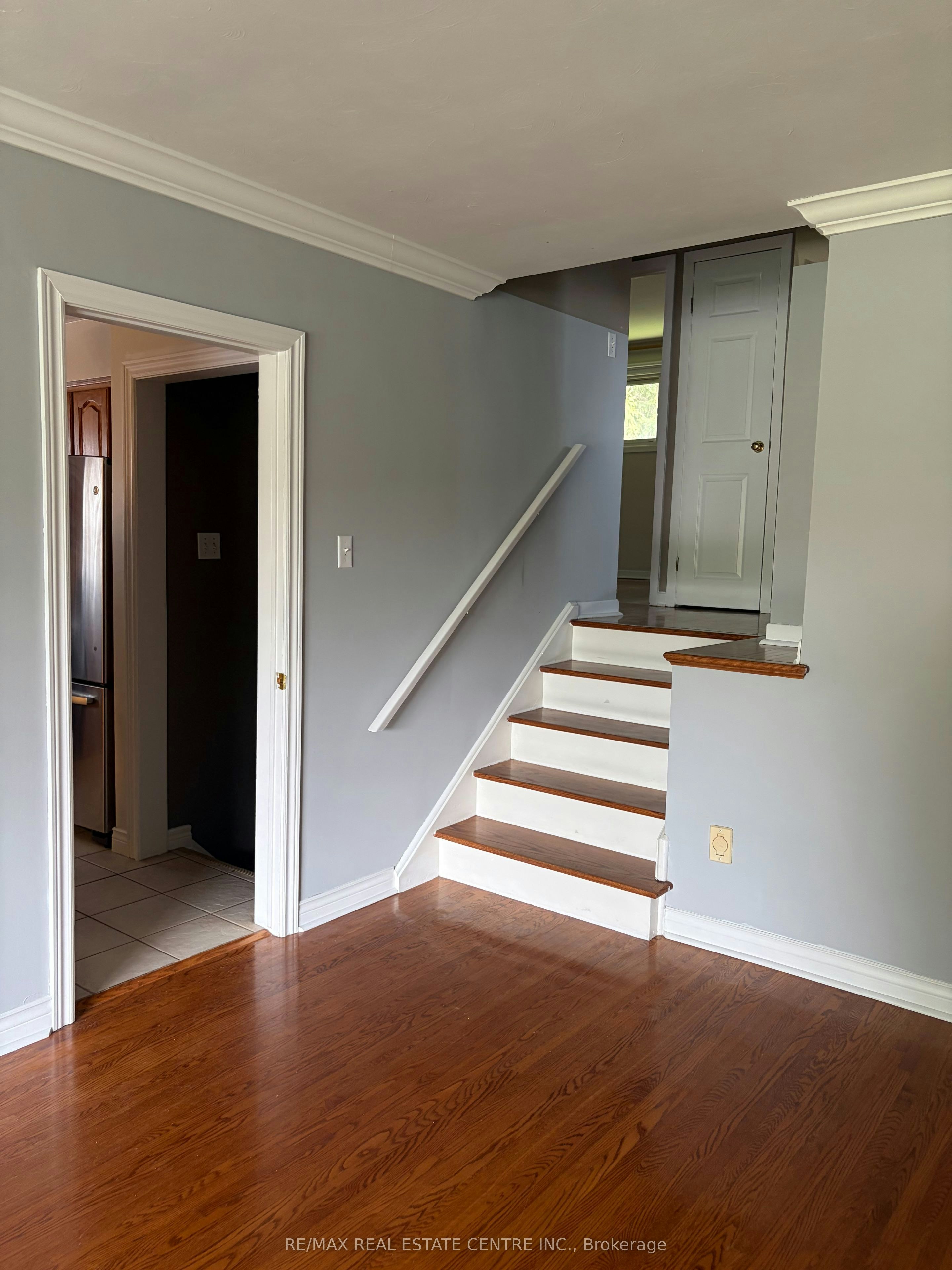10 Miami Drive, Hamilton, ON, L9C 2K3 - 5