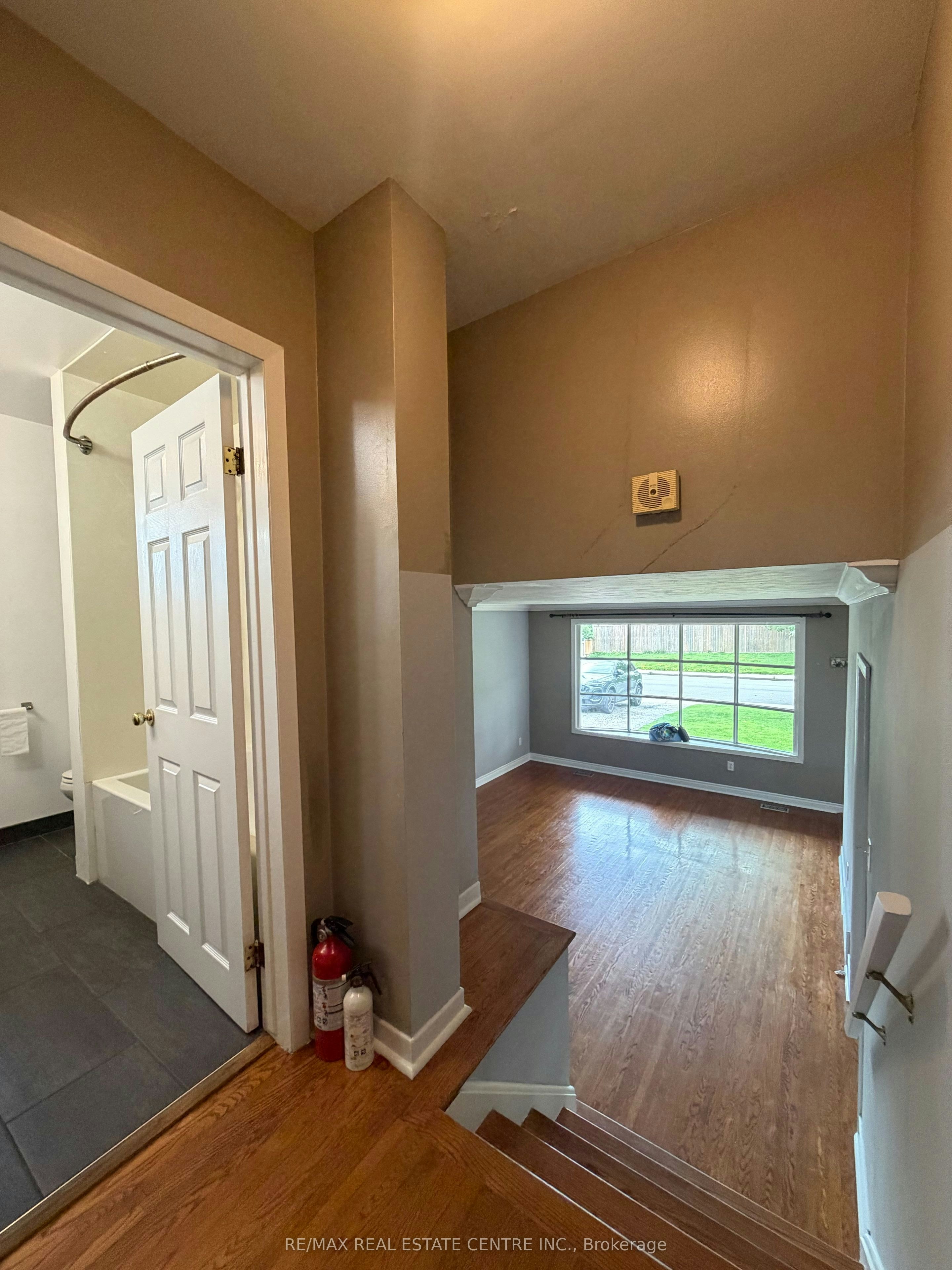 10 Miami Drive, Hamilton, ON, L9C 2K3 - 16