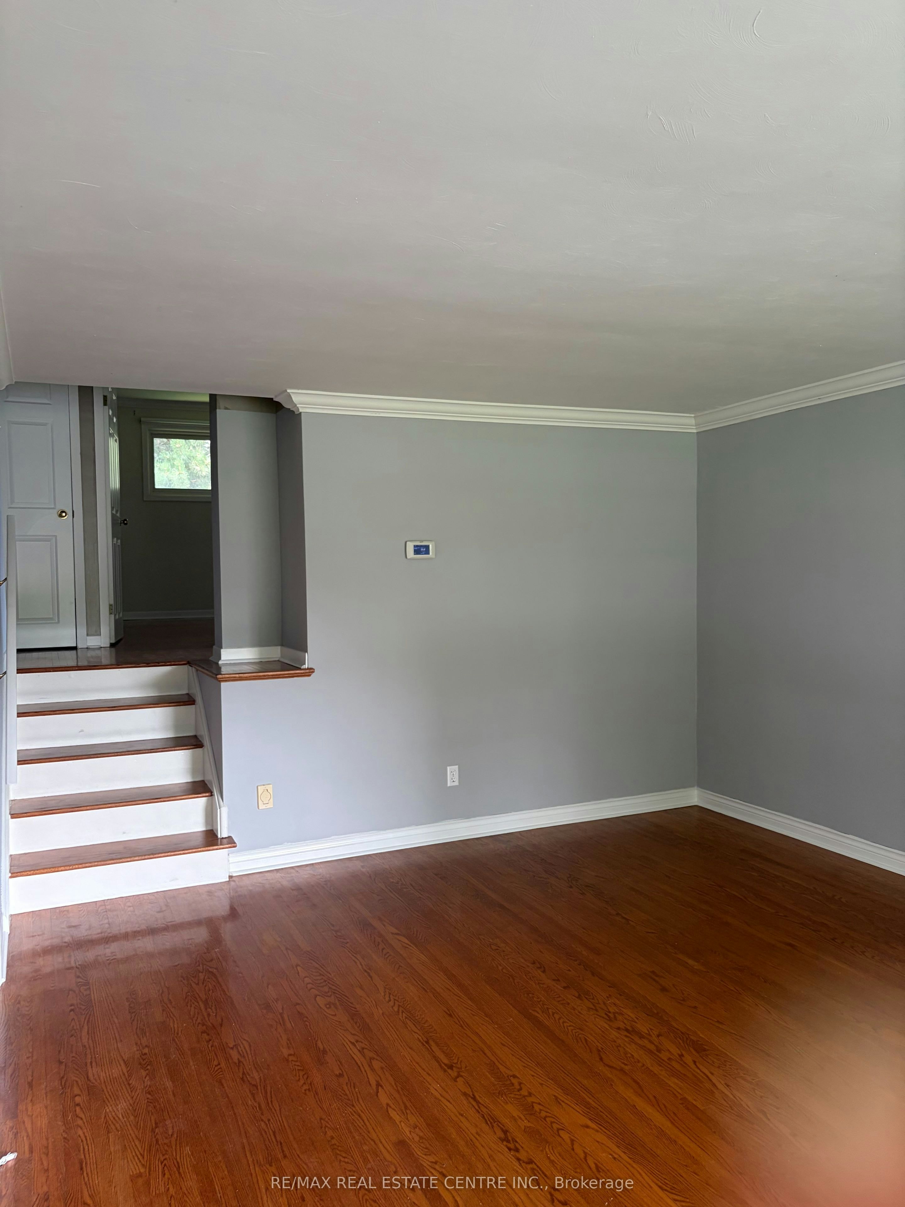 10 Miami Drive, Hamilton, ON, L9C 2K3 - 2