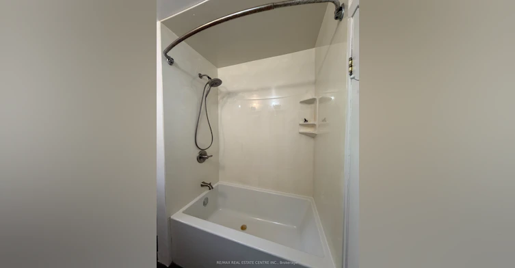 10 Miami Drive, Hamilton, ON, L9C 2K3 - 10