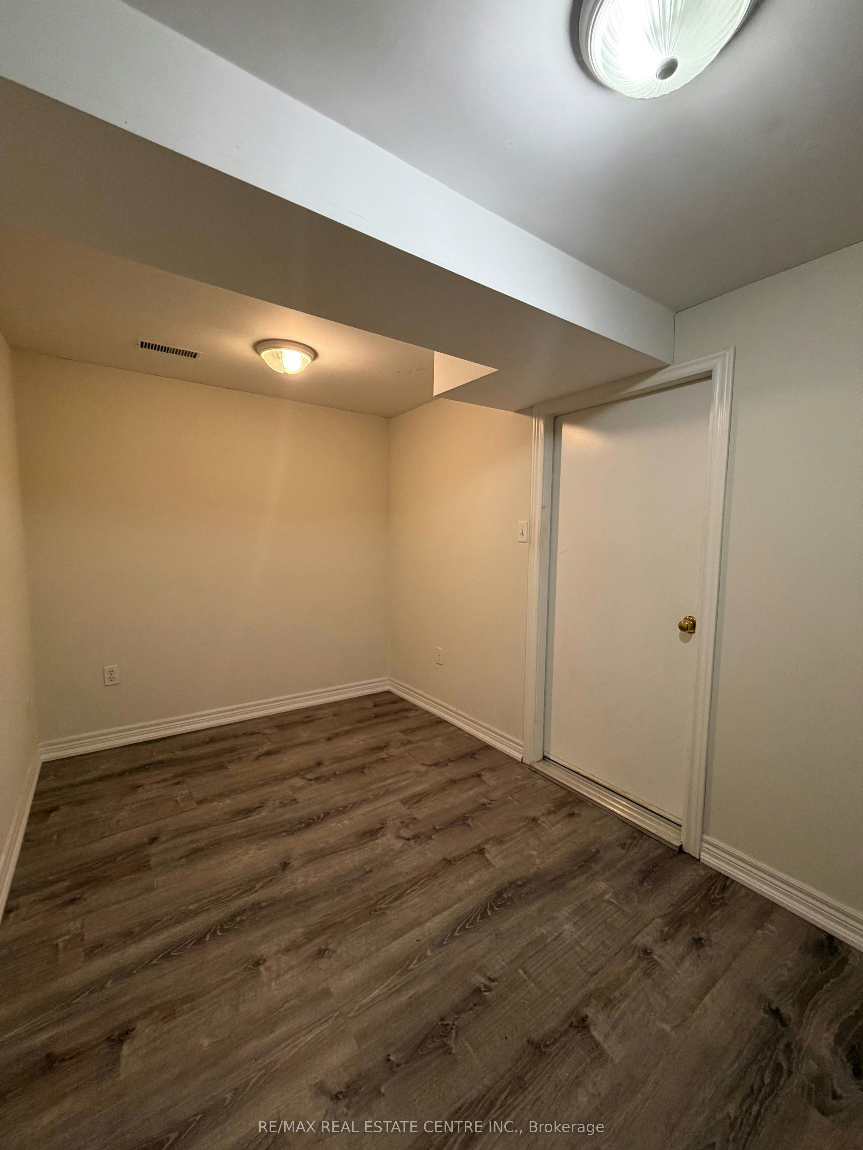 10 Miami Drive, Hamilton, ON, L9C 2K3 - 33
