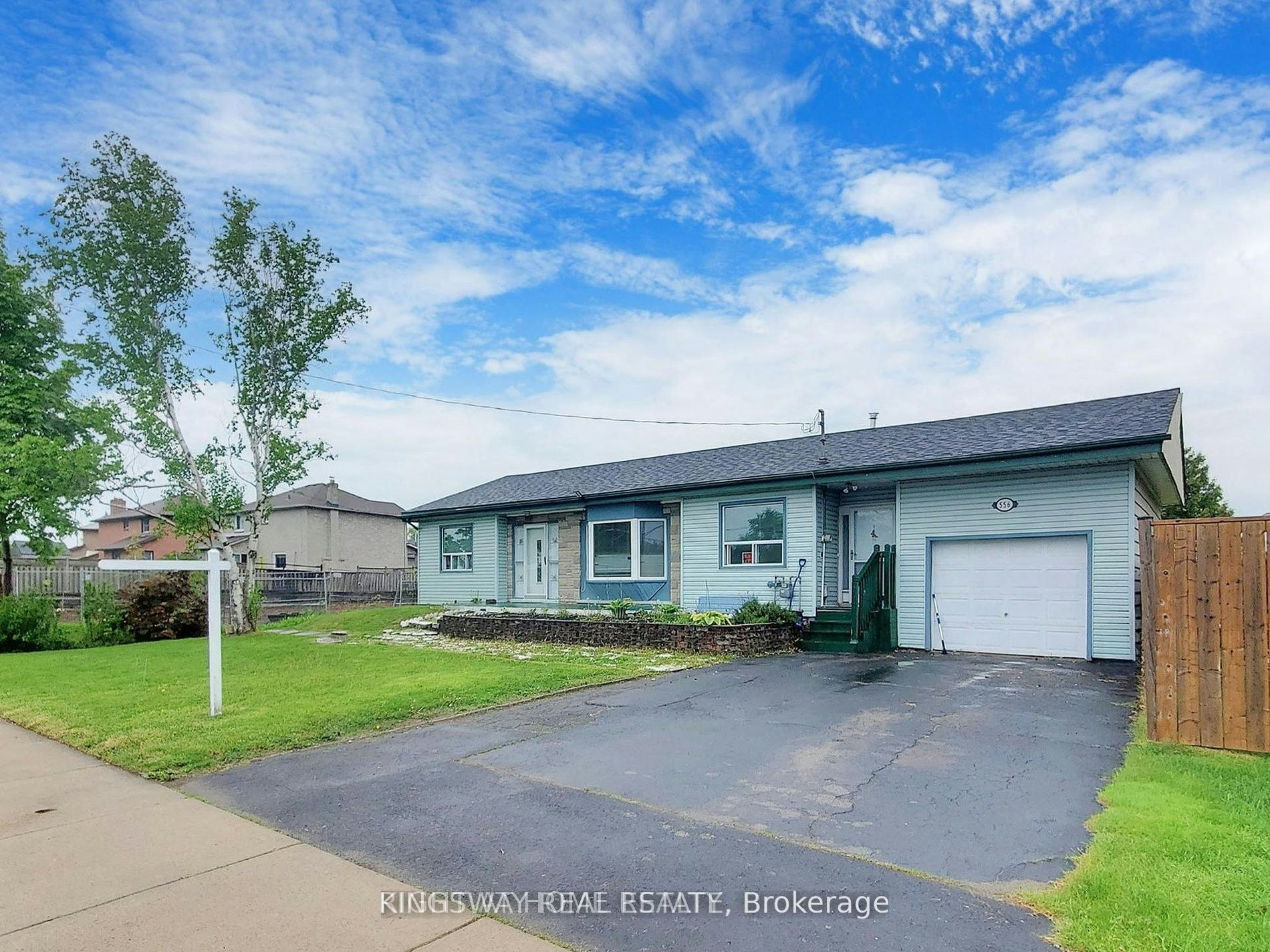 556 Barton Street E, Hamilton, ON, L8E 5N3