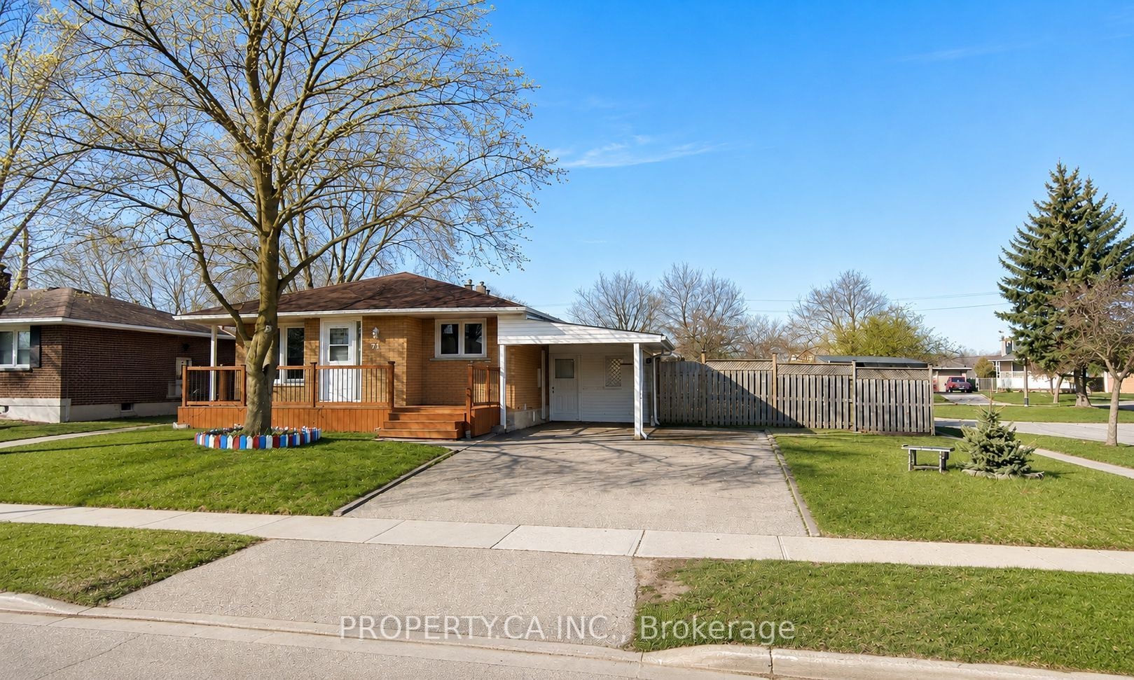 Upper-71 Highpark Avenue, Kitchener, ON, N2C 2C3