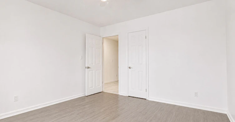 Upper-71 Highpark Avenue, Kitchener, ON, N2C 2C3 - 9