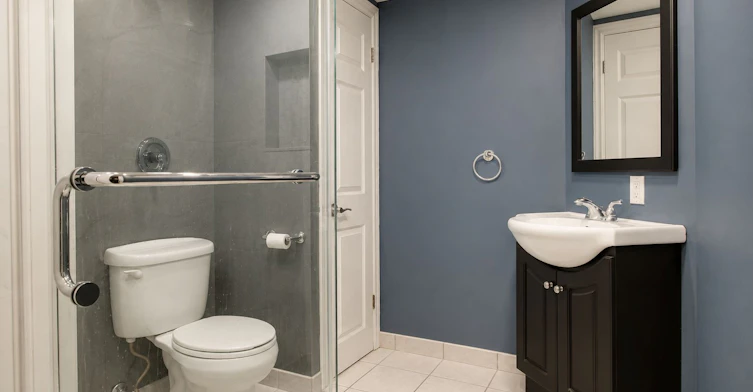 Lower-71 Highpark Avenue, Kitchener, ON, N2C 2C3 - 9