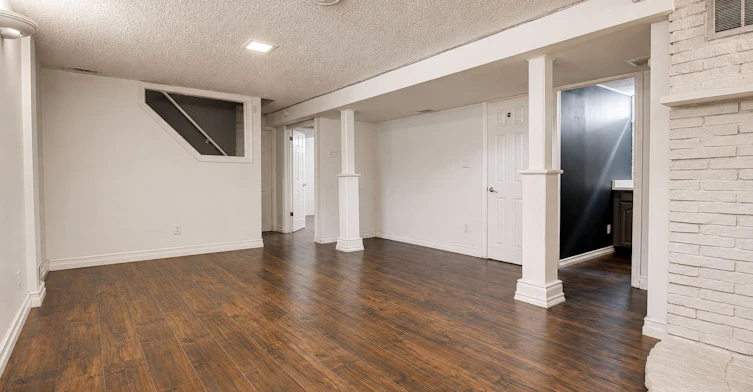 Lower-71 Highpark Avenue, Kitchener, ON, N2C 2C3 - 5