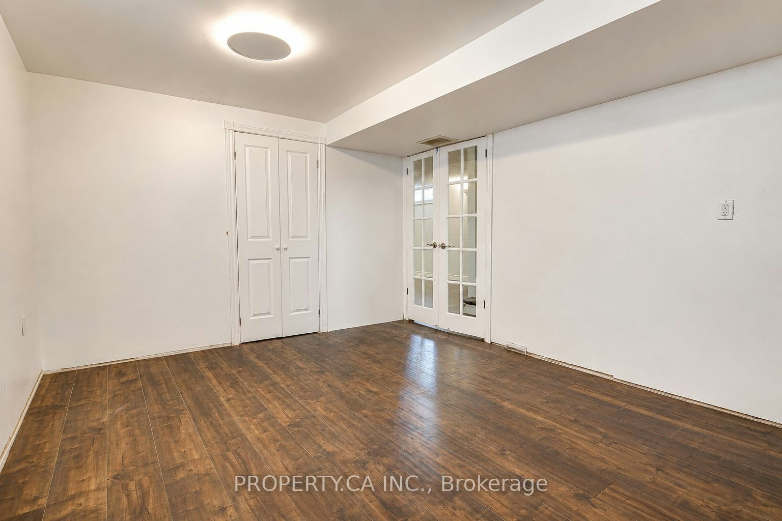 Lower-71 Highpark Avenue, Kitchener, ON, N2C 2C3 - 7