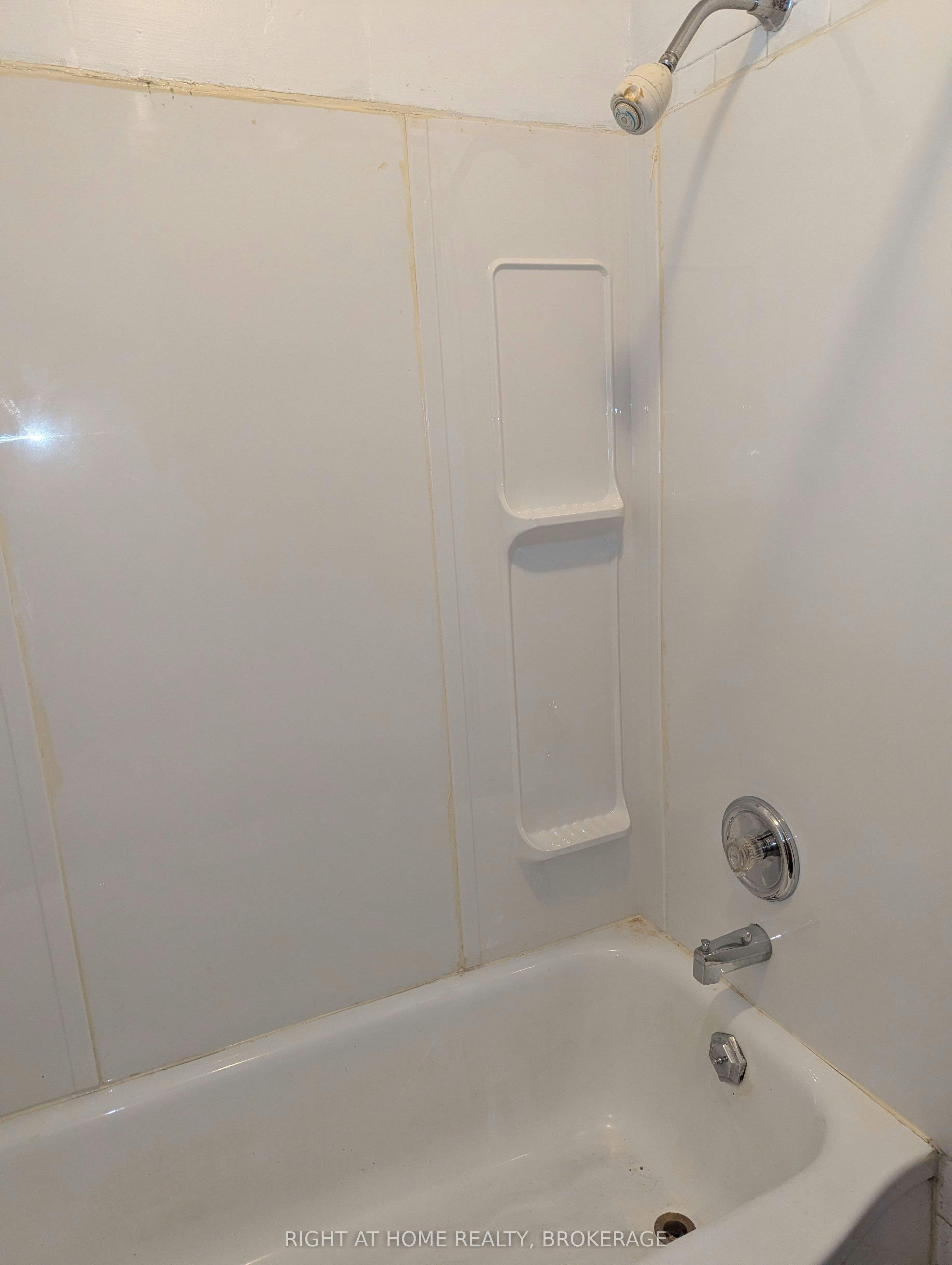 2-60 Richmond Avenue, St. Catharines, ON, L2R 3W7 - 7
