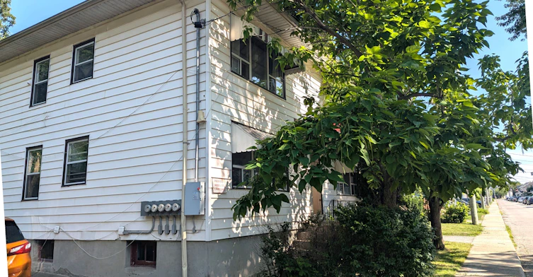 2-60 Richmond Avenue, St. Catharines, ON, L2R 3W7
