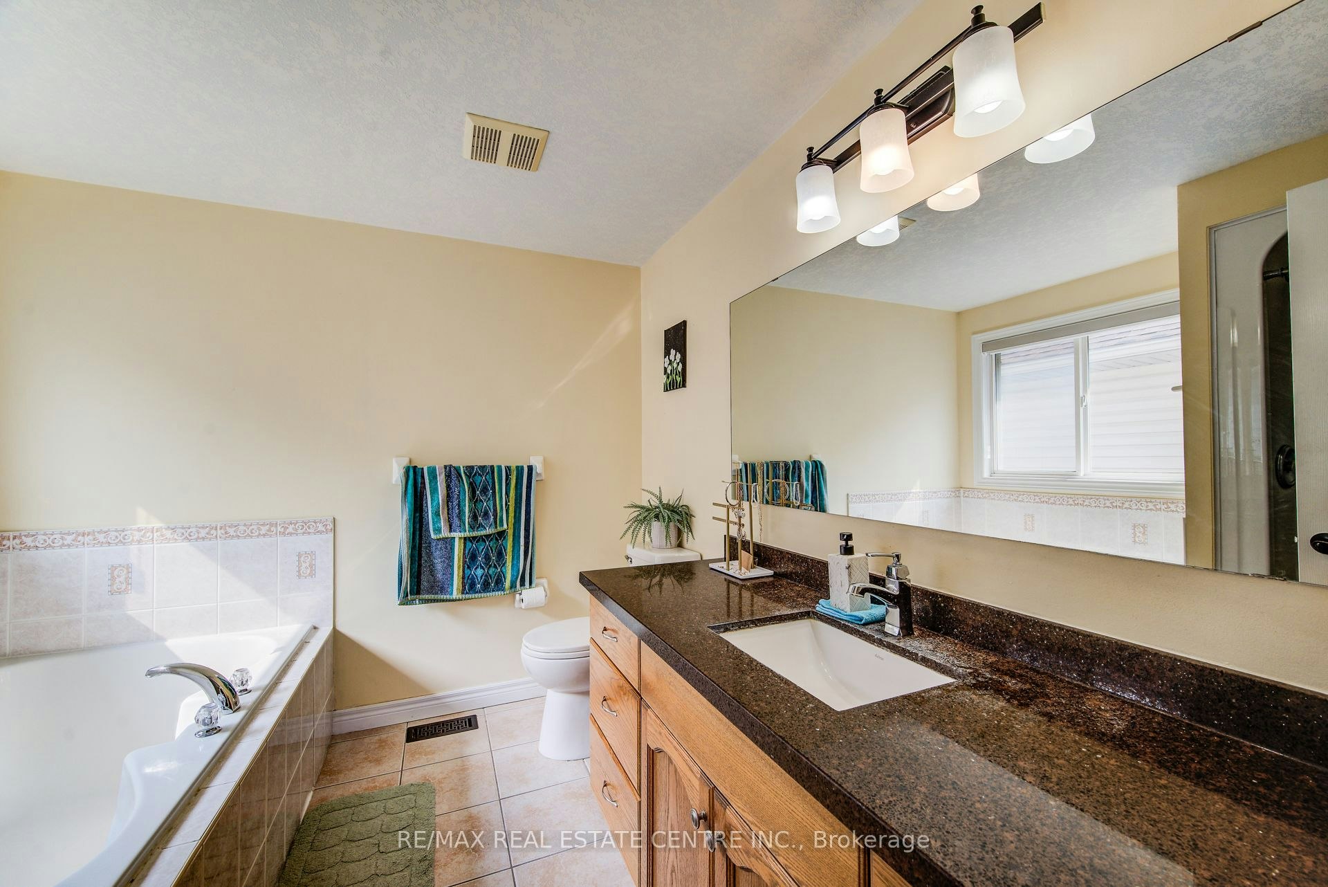 16 Paulstown Crescent, Guelph, ON, N1G 5H7 - 37