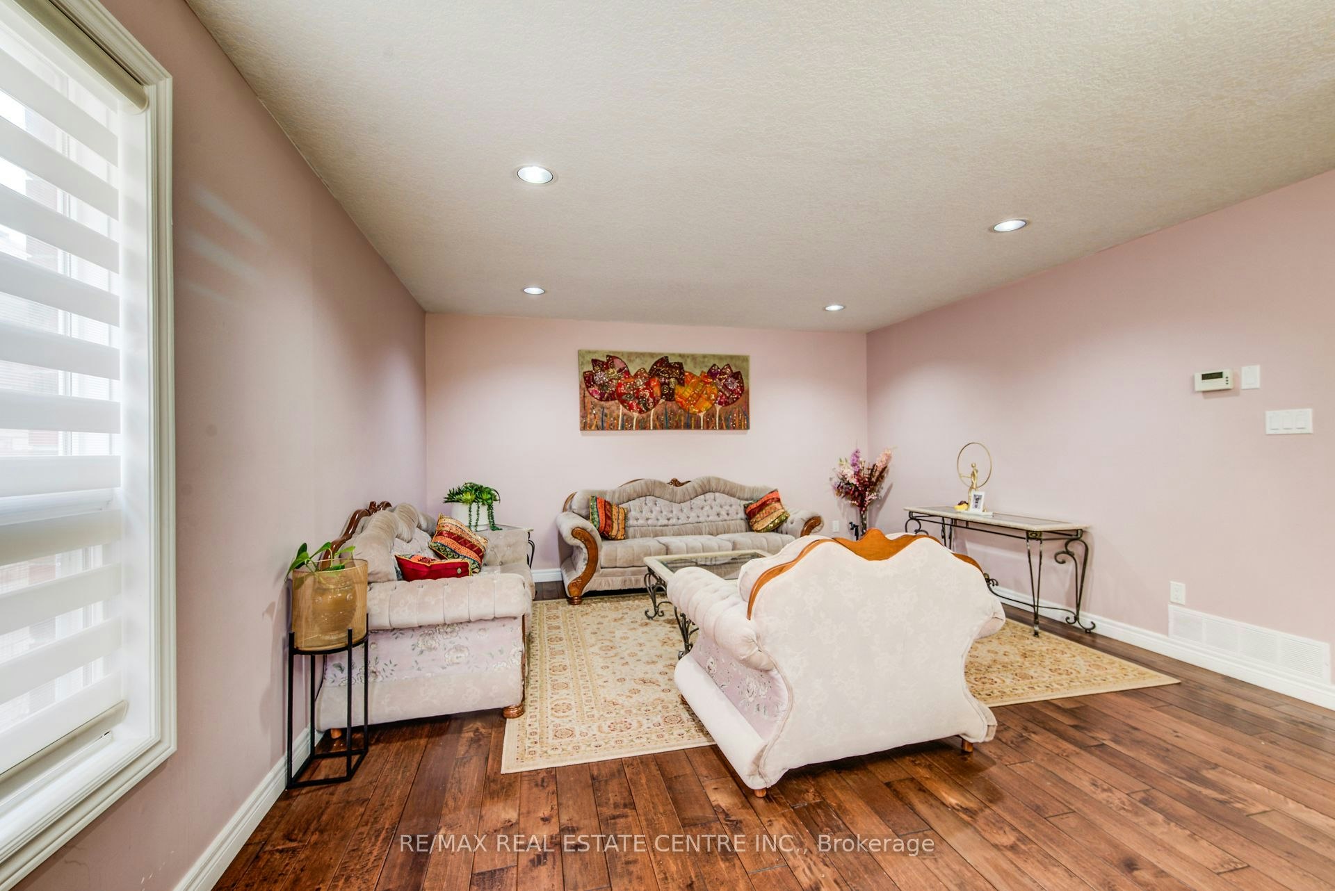 16 Paulstown Crescent, Guelph, ON, N1G 5H7 - 5