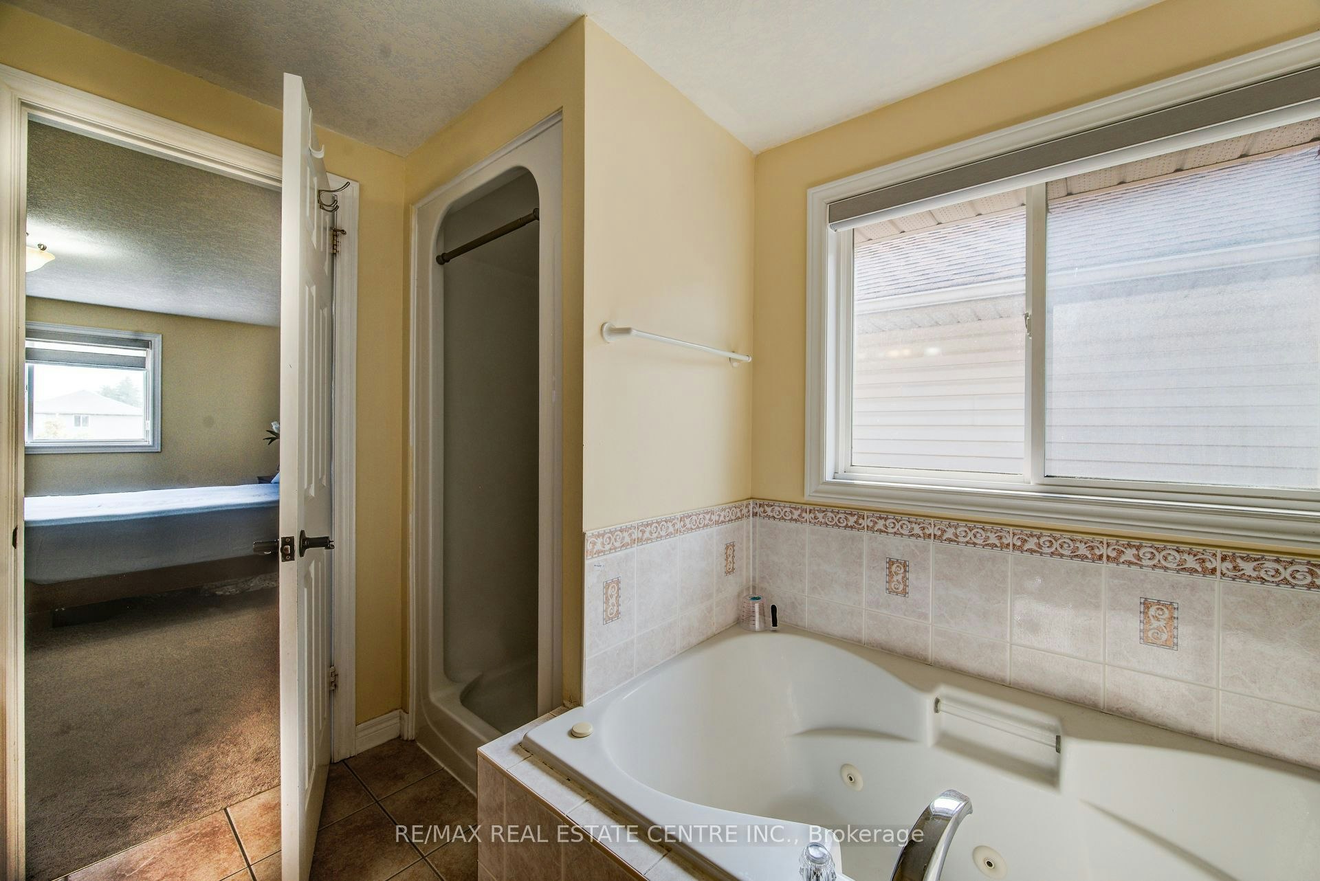 16 Paulstown Crescent, Guelph, ON, N1G 5H7 - 38