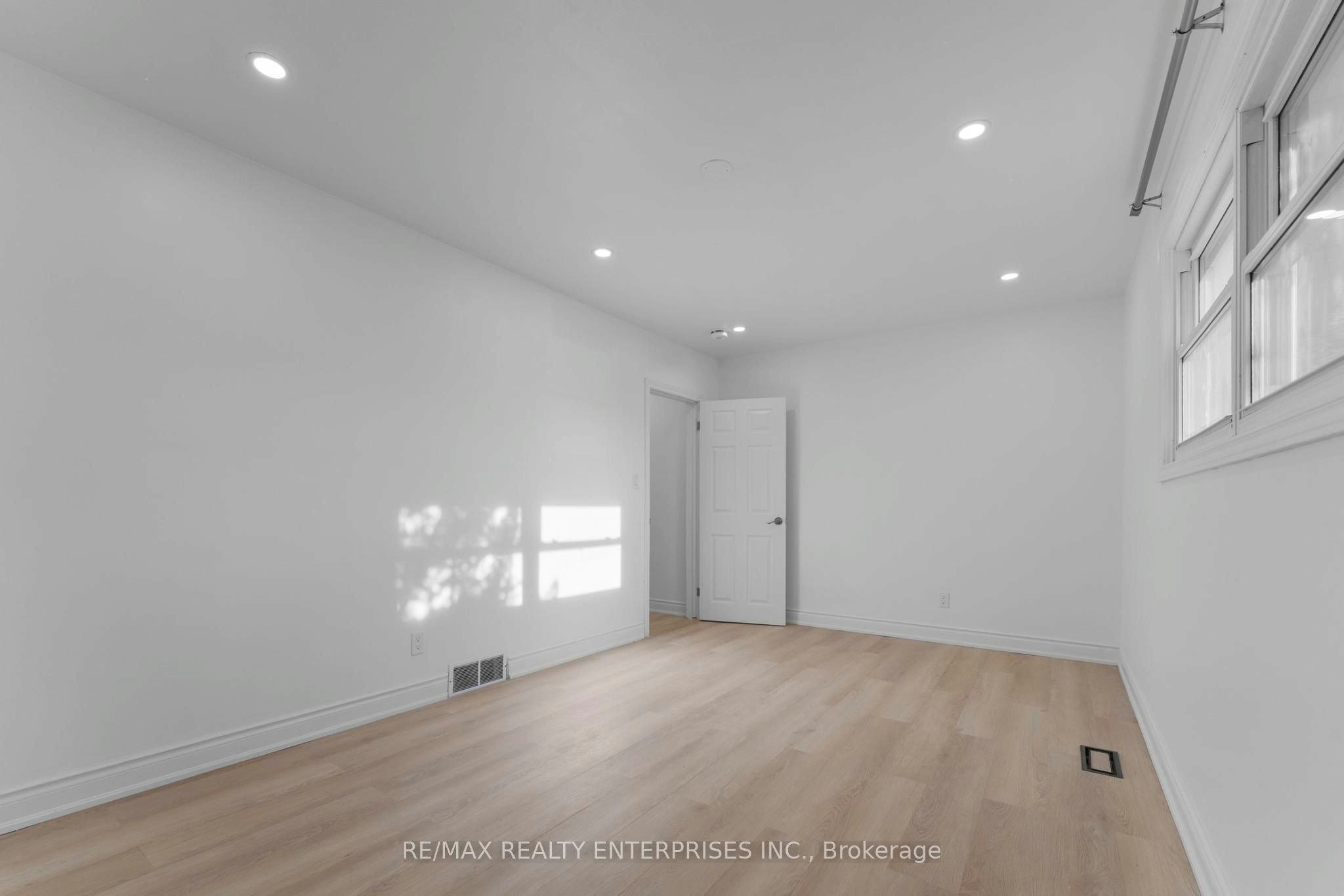 60 Wakelin Terrace, St. Catharines, ON, L2M 4K9 - 22