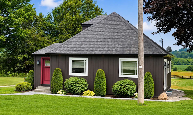8181A Cavan Road