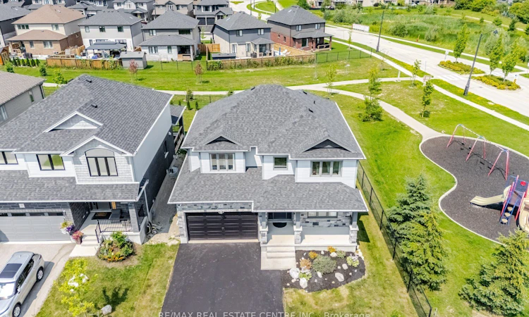 1 Grundy Crescent