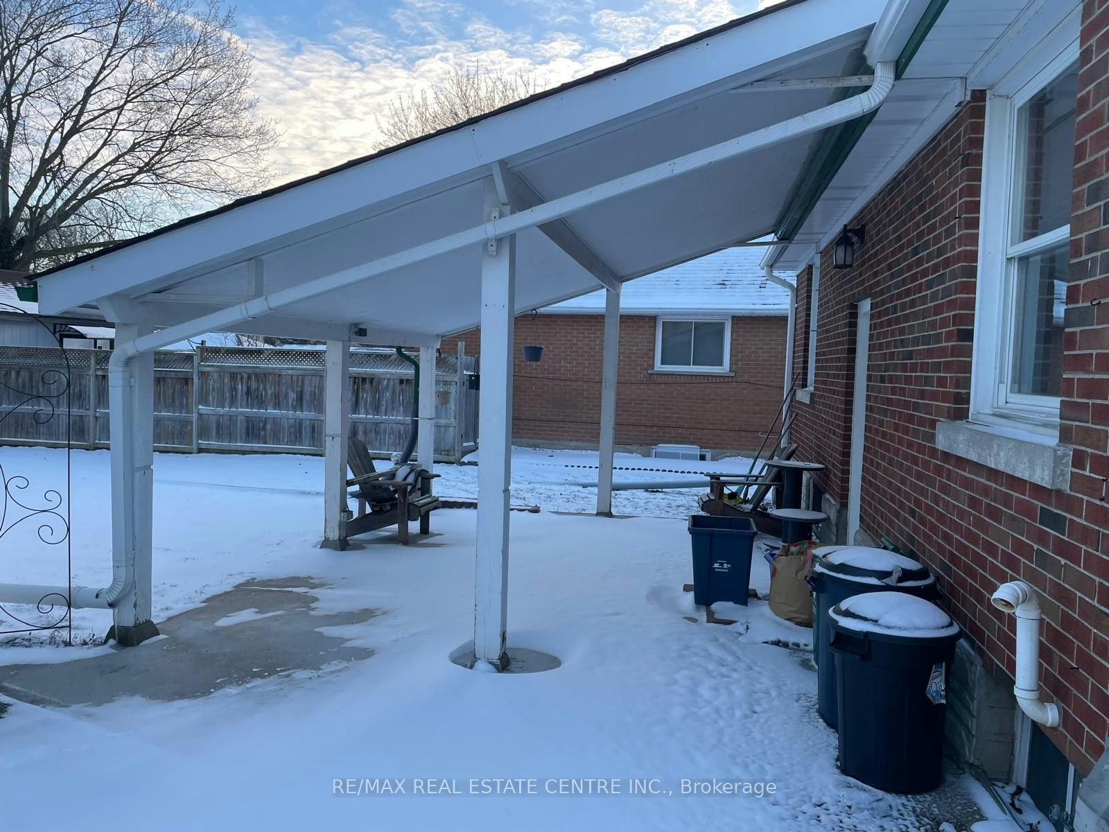 Upper-41 Belleview Avenue E, Kitchener, ON, N2B 1G4 - 2
