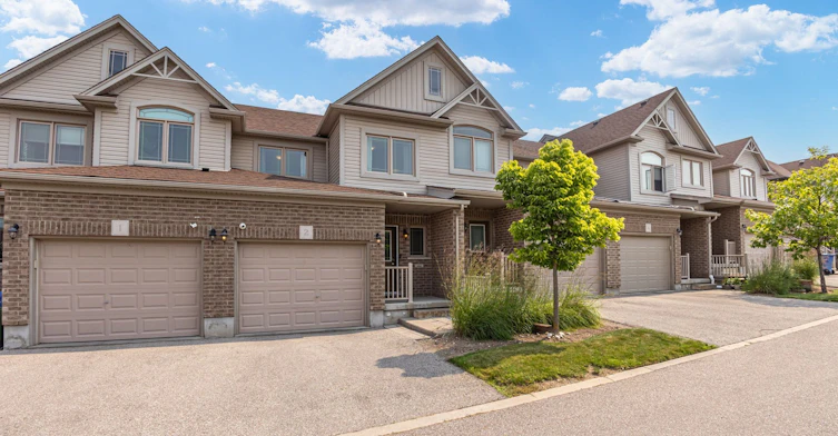 2-14 Amos Drive, Guelph, ON, N1L 0M2 - 2