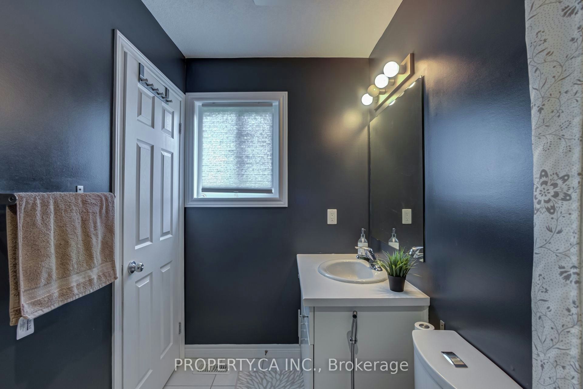 2-14 Amos Drive, Guelph, ON, N1L 0M2 - 32