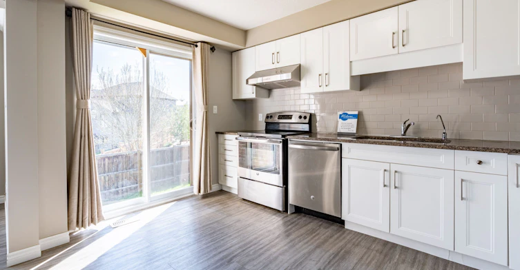 452 Avens Street, Waterloo, ON, N2V 0B6 - 9