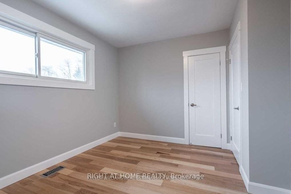 530 Lynda Lane, Hamilton, ON, L9G 2P6 - 12