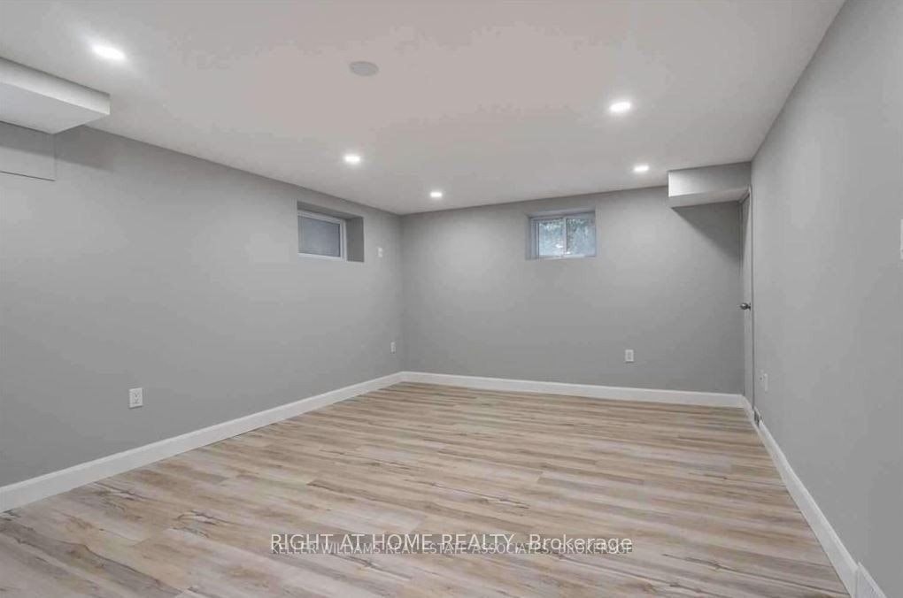 530 Lynda Lane, Hamilton, ON, L9G 2P6 - 19