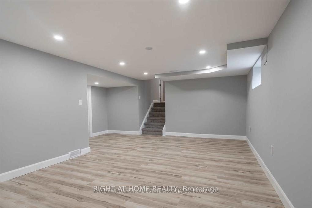 530 Lynda Lane, Hamilton, ON, L9G 2P6 - 18