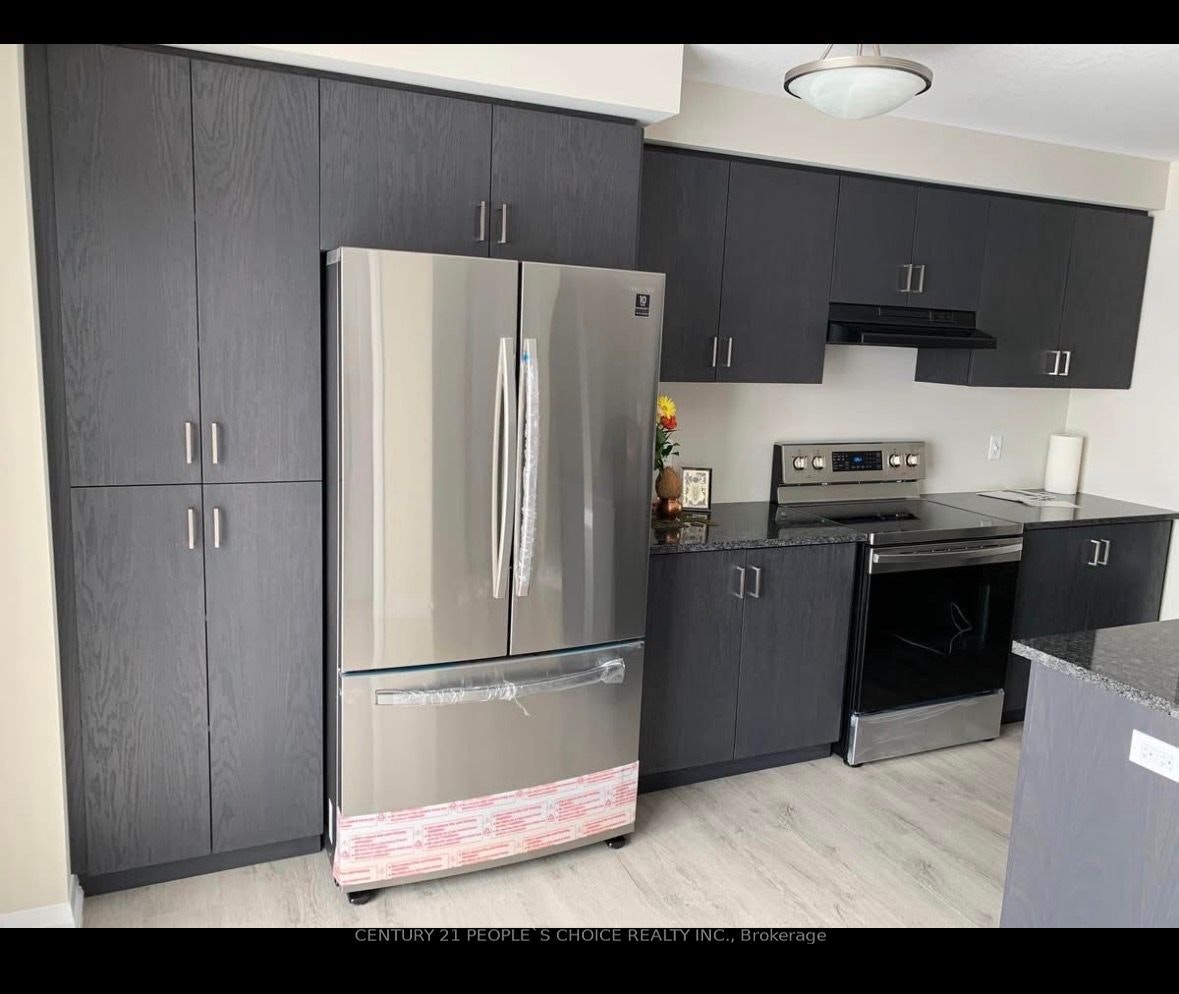 92 Monarch Woods Drive, Kitchener, ON, N2P 0K1 - 3