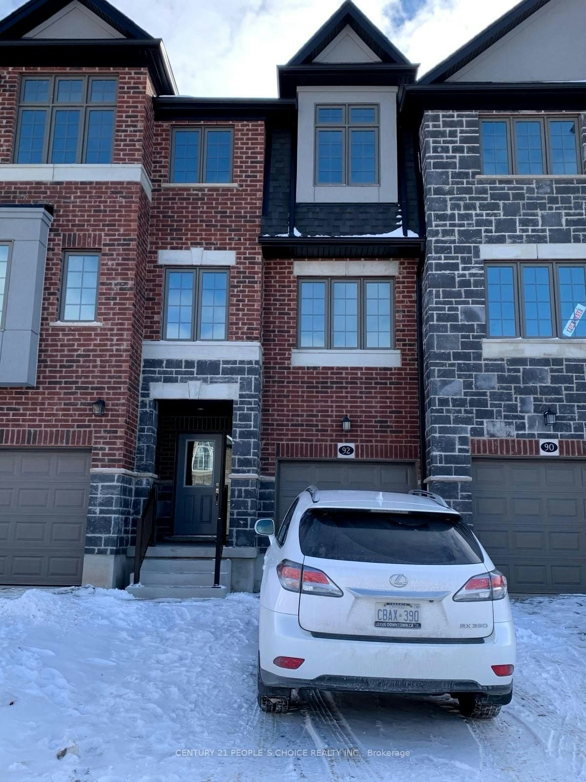92 Monarch Woods Drive, Kitchener, ON, N2P 0K1