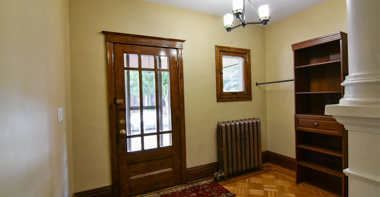 49 Spadina Avenue, Hamilton, ON, L8M 2X2 - 2