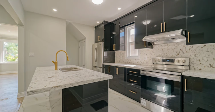 upstairs-1509 Main Street E, Hamilton, ON, L8K 1E2 - 2