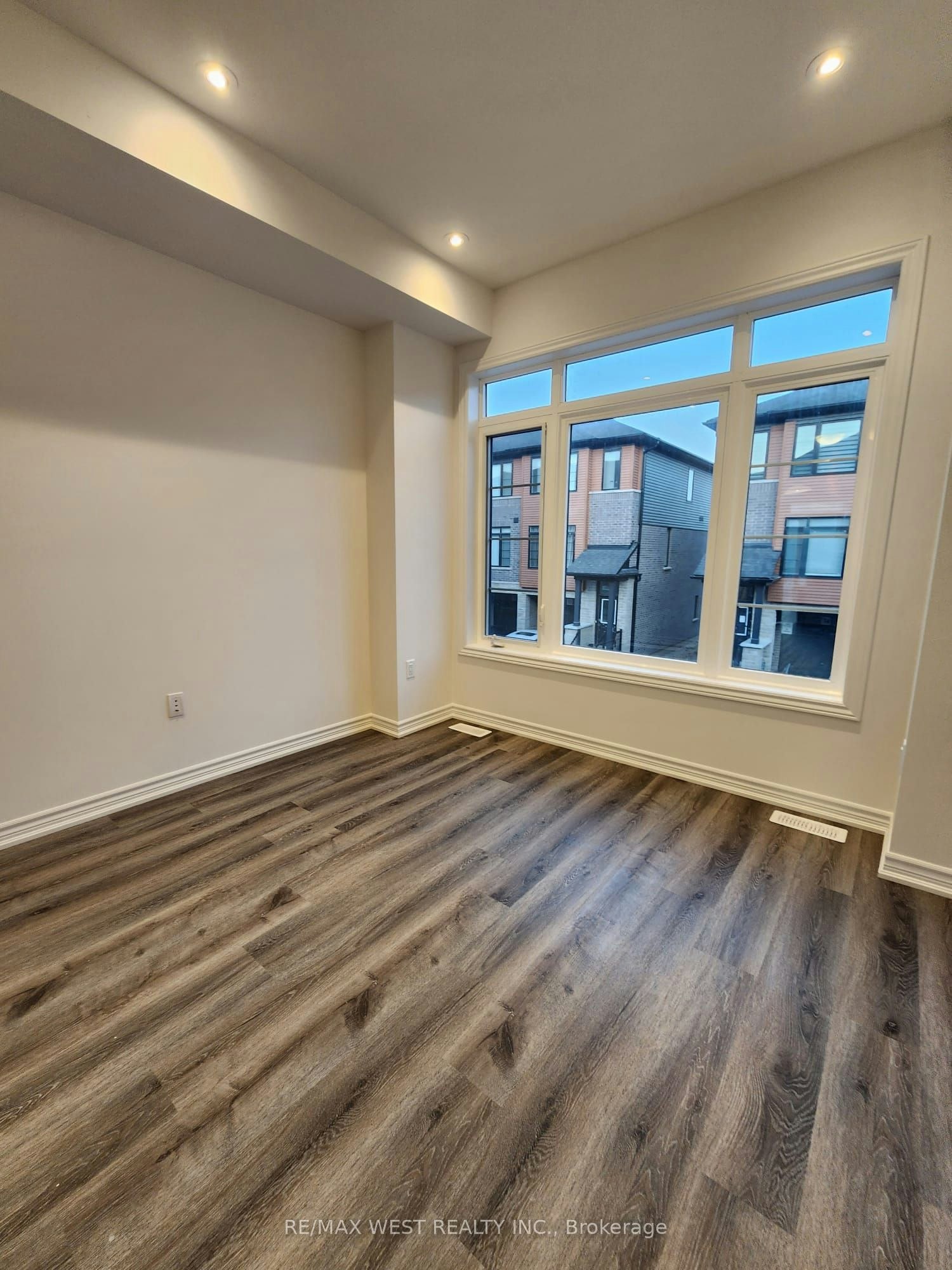 129-461 Blackburn Drive, Brantford, ON, N3T 5L5 - 7