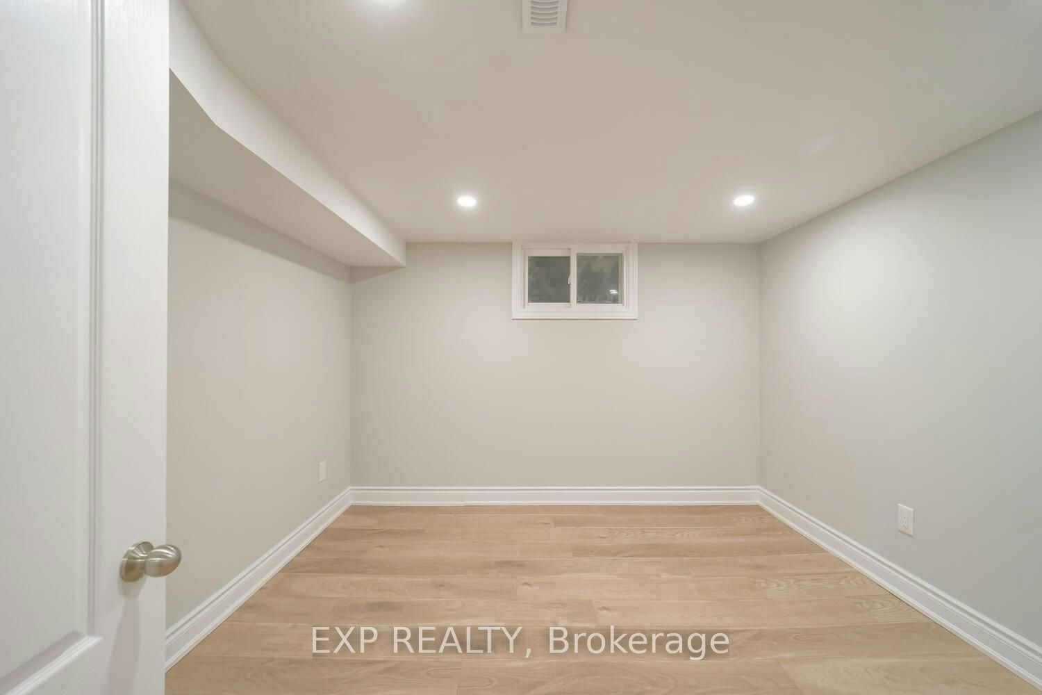 Basement-1509 Main Street E, Hamilton, ON, L8K 1E2 - 4